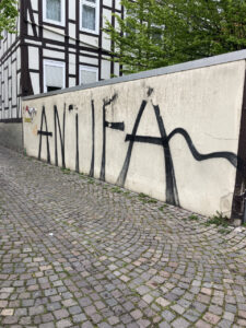 Read more about the article ANTIFA-Schmierereien in Hameln
